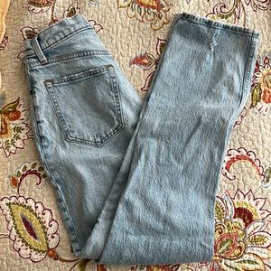 Abercrombie and Fitch Curve Love 90s High Rise Light Wash Jean sz 27